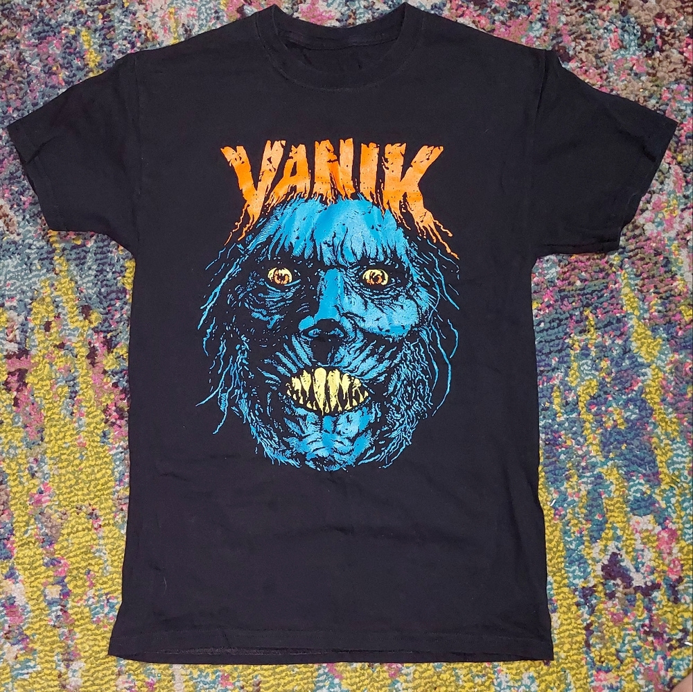 Vanik band tee men's size small